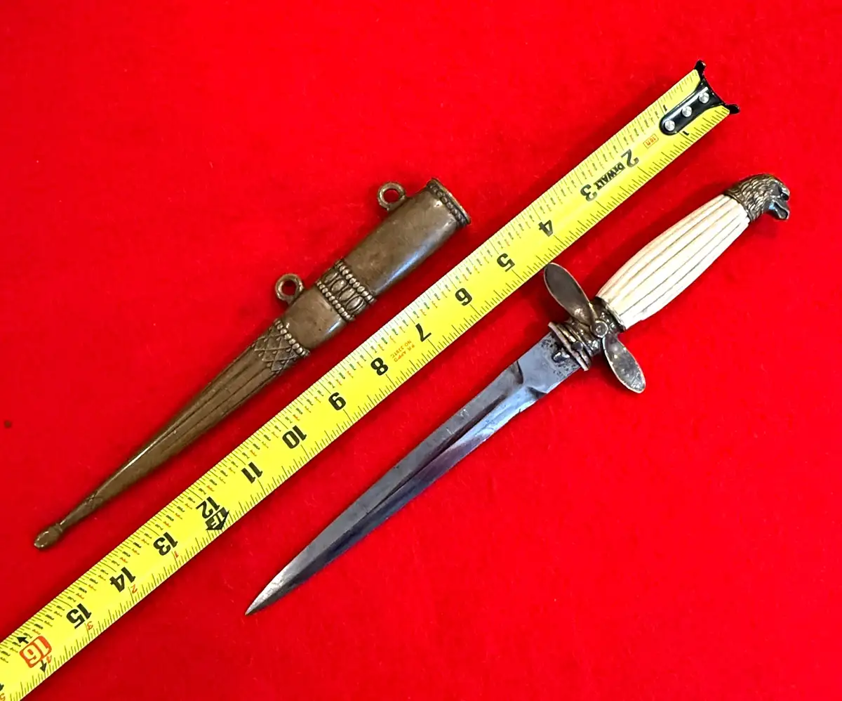 Hungarian M1932 Air Force Officer Dagger - View 3