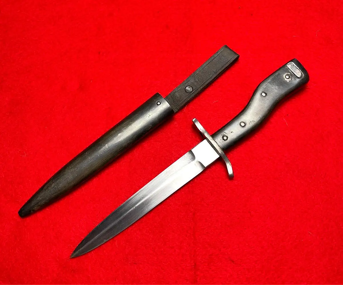 German WW1 Ersatz M1915 Bayonet Erfurt Marked alternate view