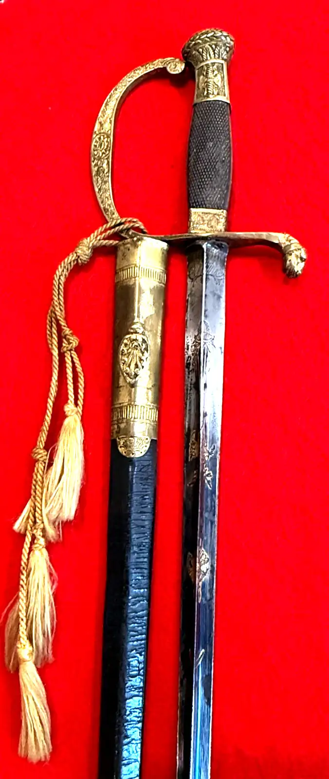 American Antique Rapier With Etched Blued Blade - 6