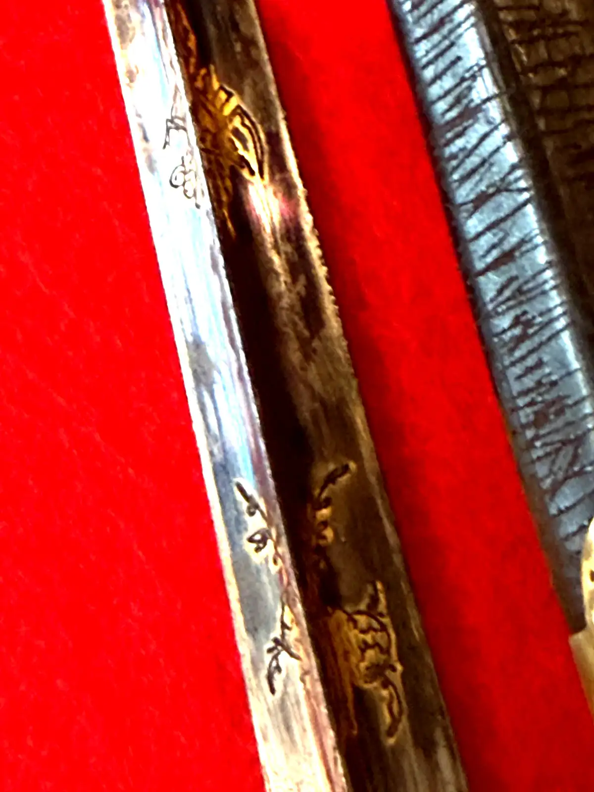 American Antique Rapier With Etched Blued Blade - 8