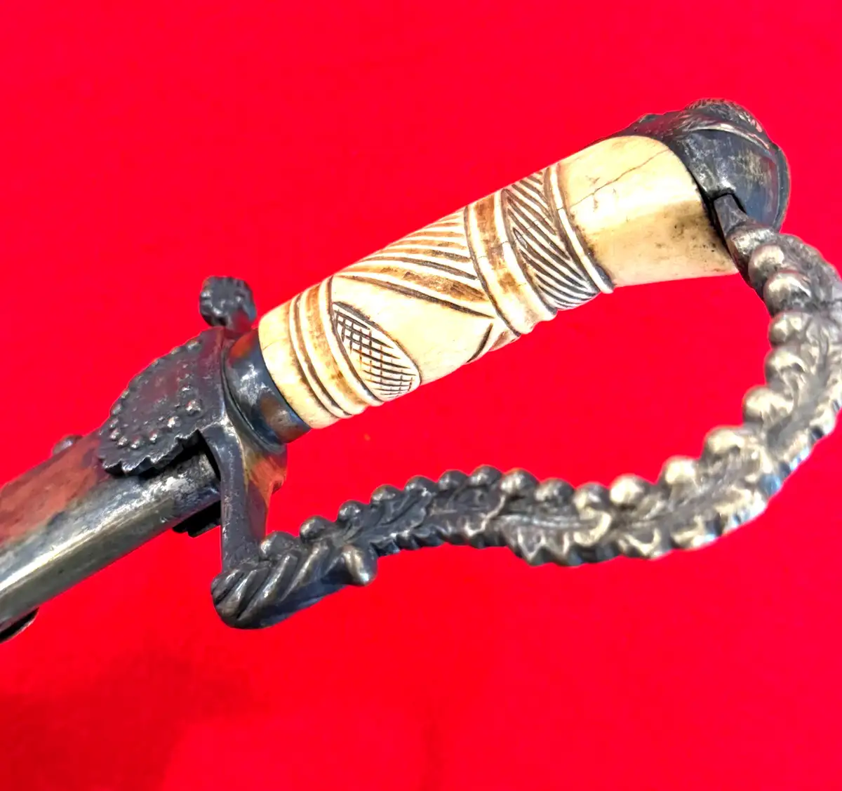 US 1830s Blued and Gilt Militia Officer Sword - View 16