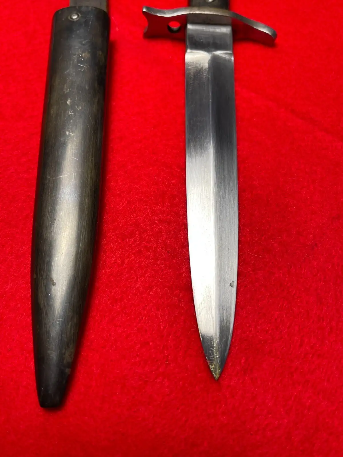 Original German WW1 Ersatz Model 1915 Bayonet - View 4