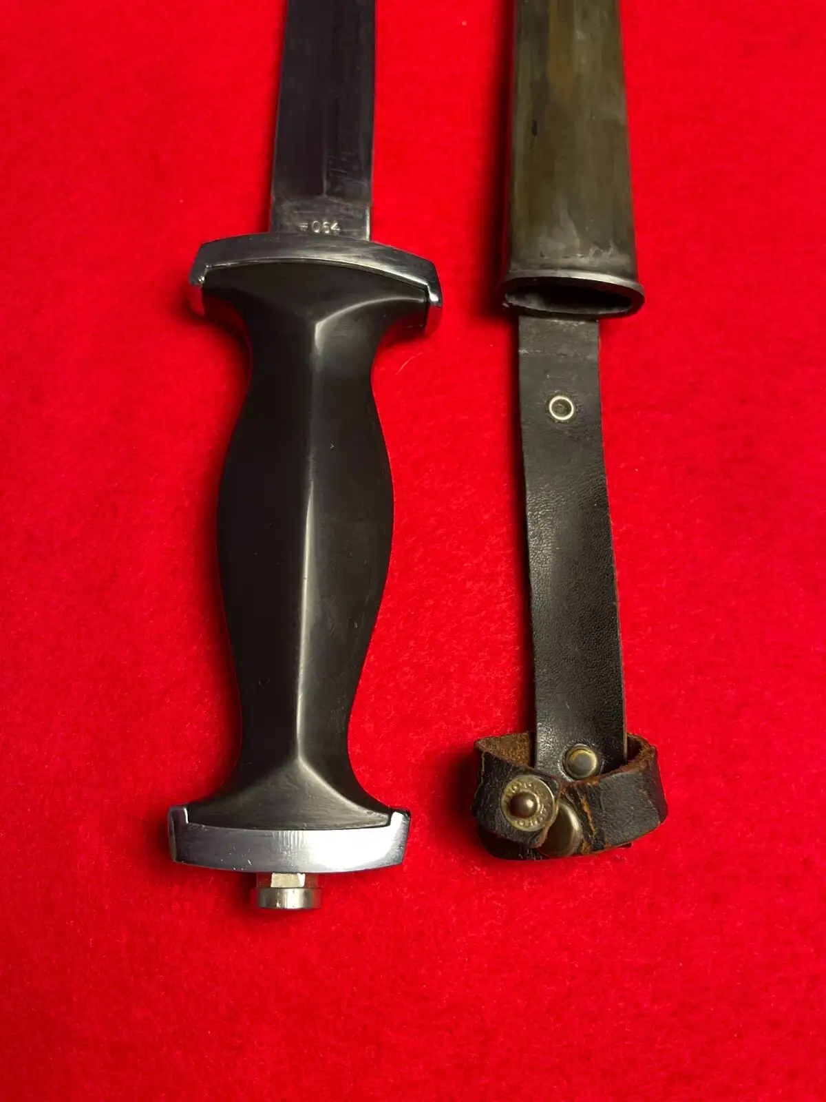 Original German Post-WW2 Boot Fighting Knife - View 10