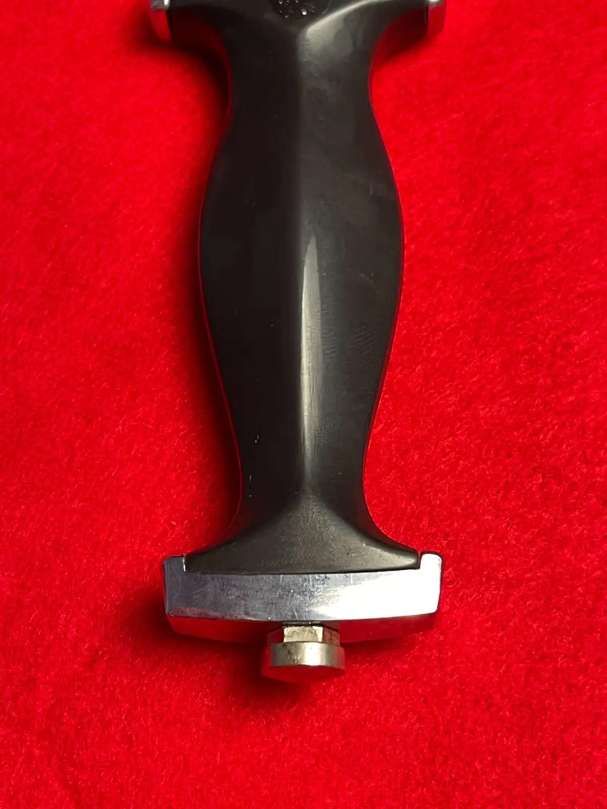 Original German Post-WW2 Boot Fighting Knife - View 12