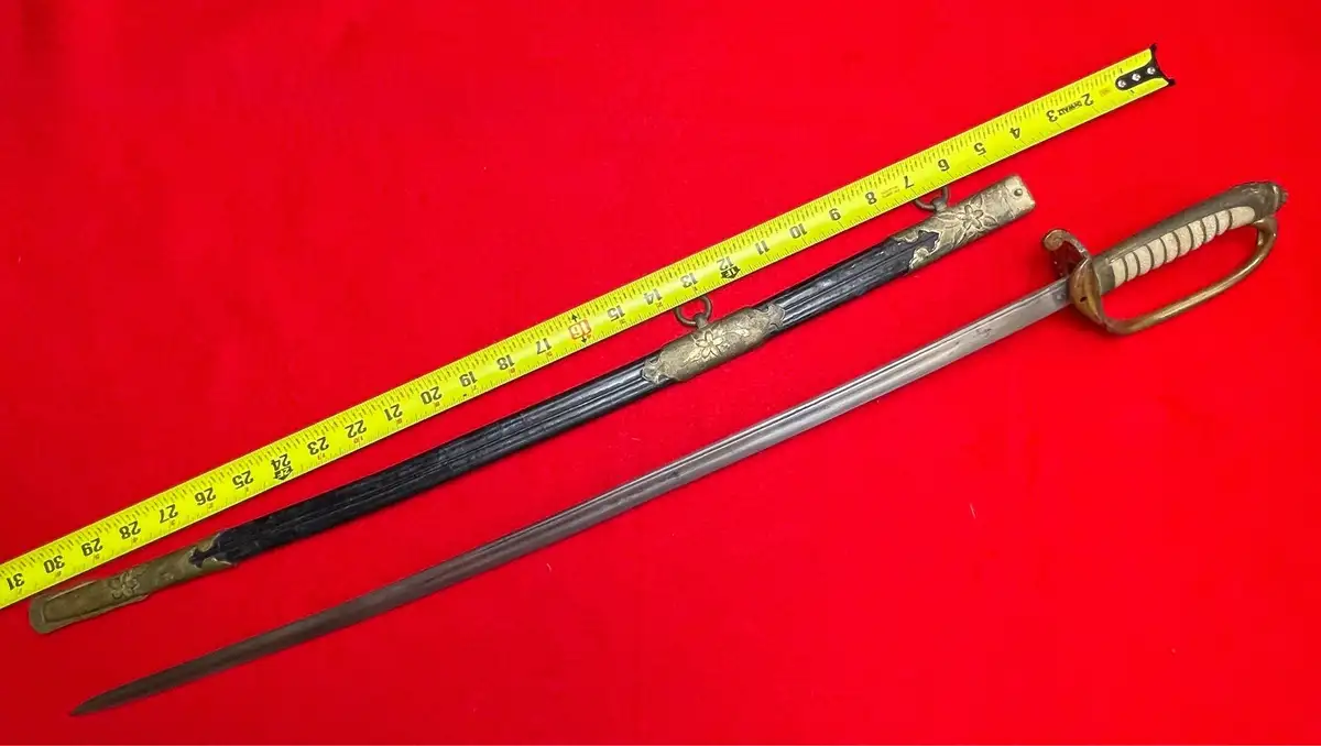 Original Japanese M1914 Naval Officer Sword - View 3