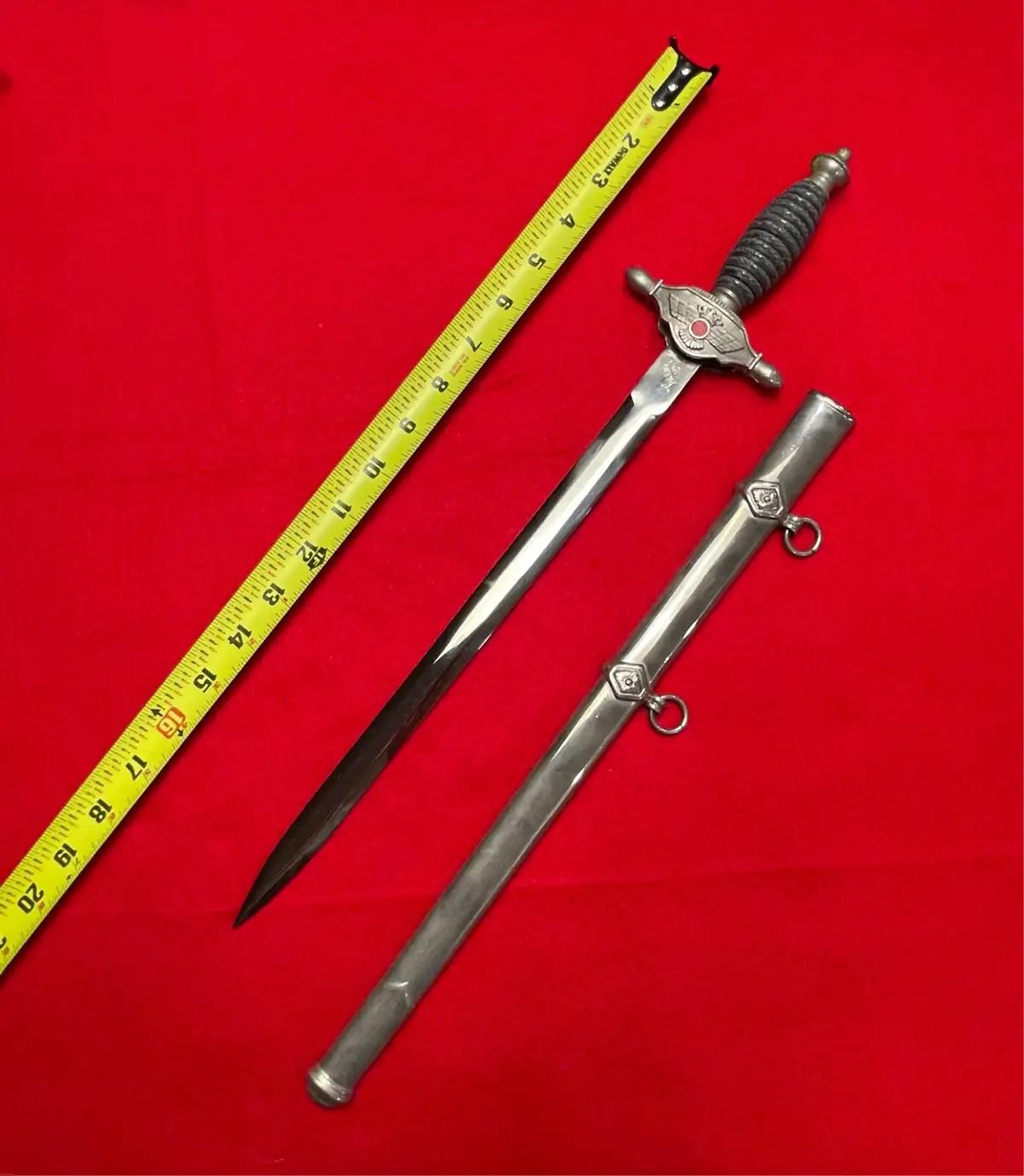 Spanish Air Force Officer M1946 Dagger alternate view