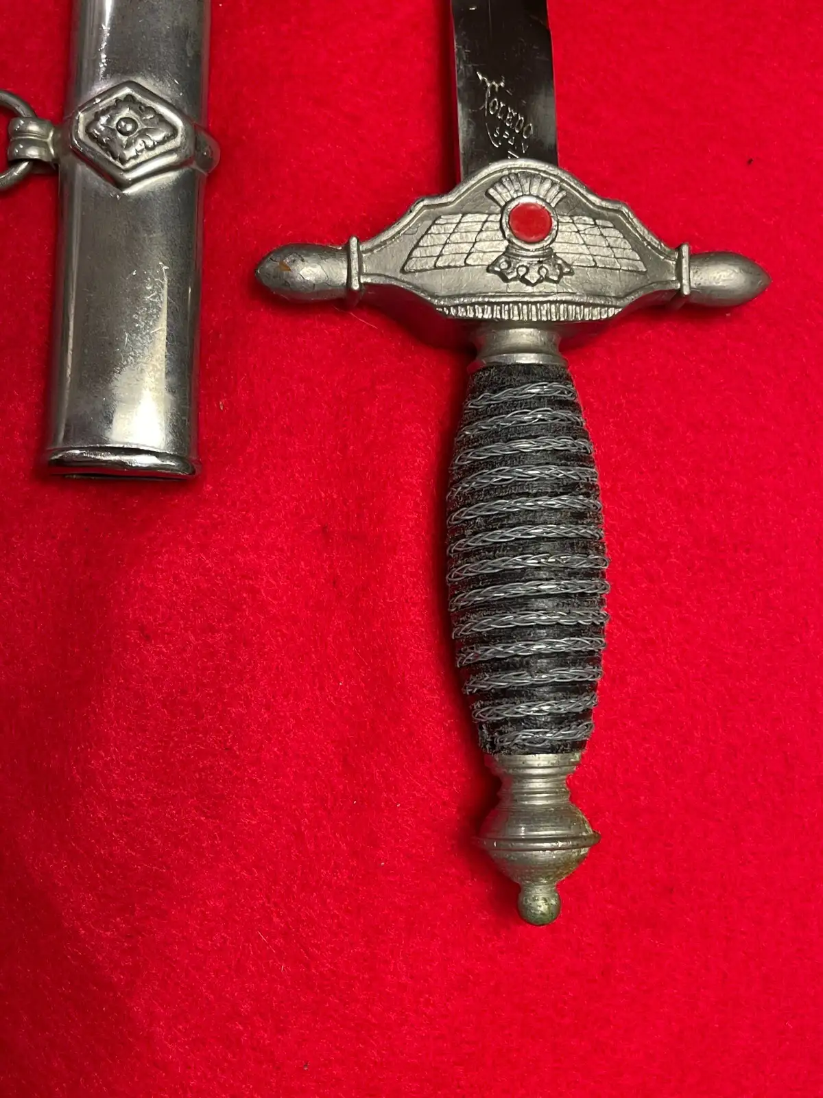 Spanish Air Force Officer M1946 Dagger - View 9