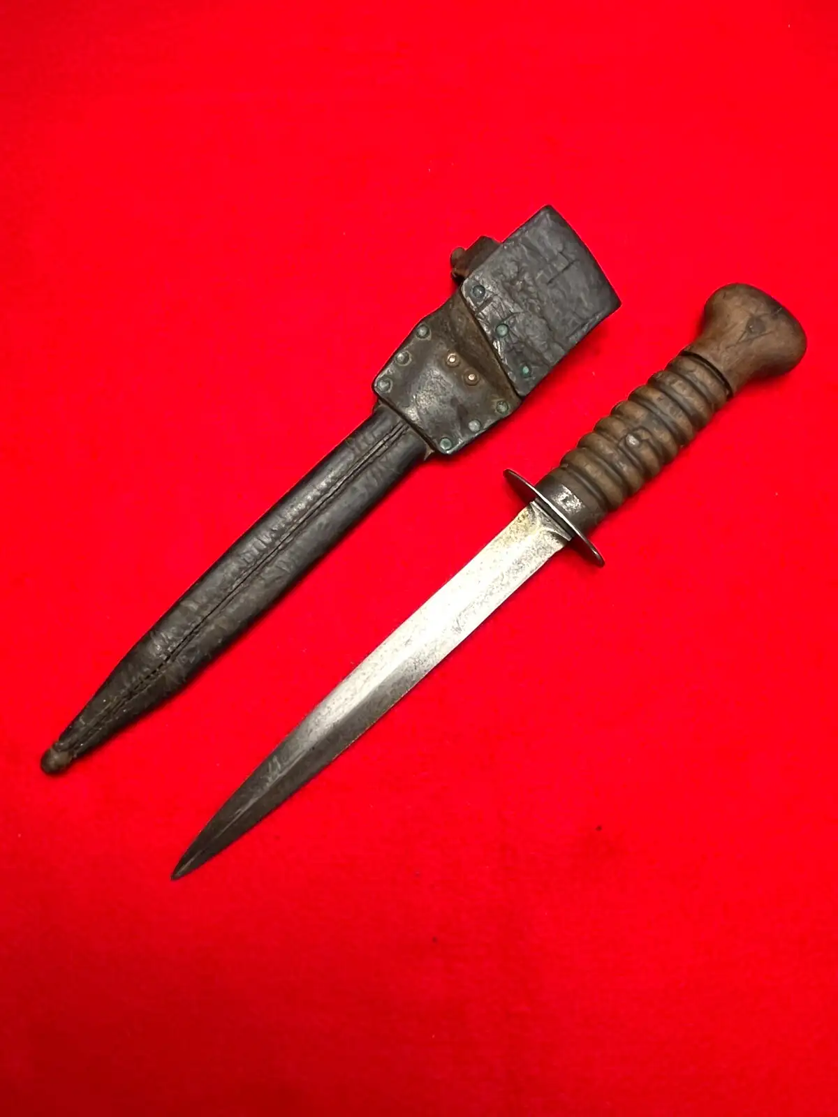 Original Dutch WW2 Stormdolk Fighting Knife - View 3