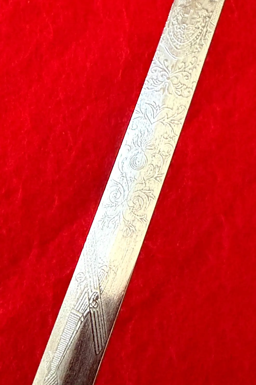 Italian WW2 Air Force Officer M1923 Sword - View 13