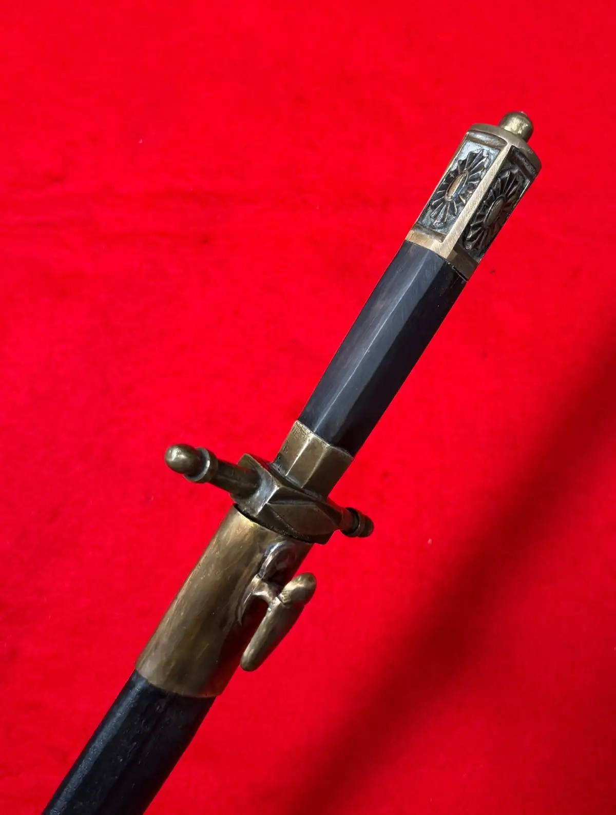 European 18th-19th Century Dirk Dagger - View 8
