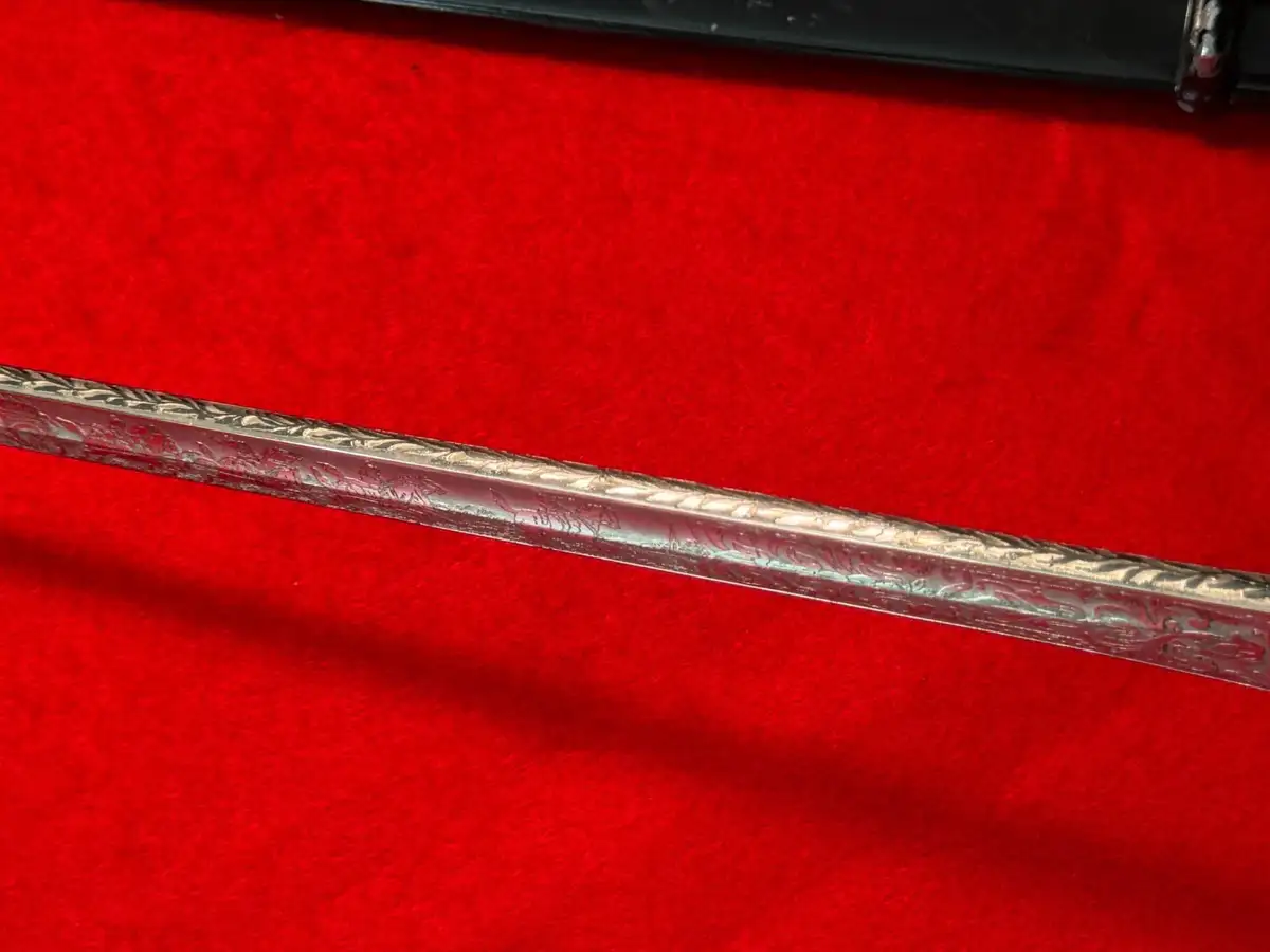 German Imperial Lion Head Sword by Holler - View 13