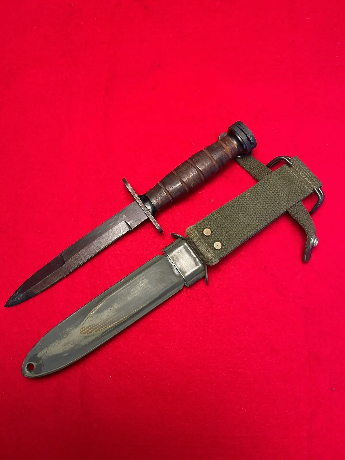 US Post-WWII Bayonet Knife with USM8 Scabbard - View 3