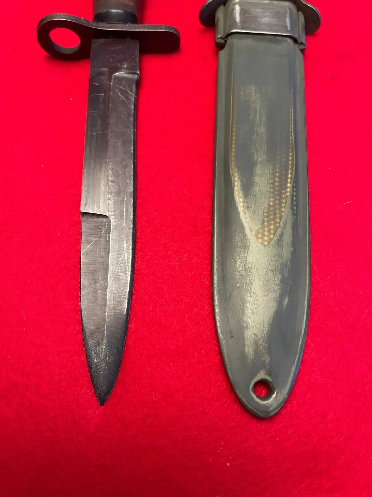 US Post-WWII Bayonet Knife with USM8 Scabbard - View 4