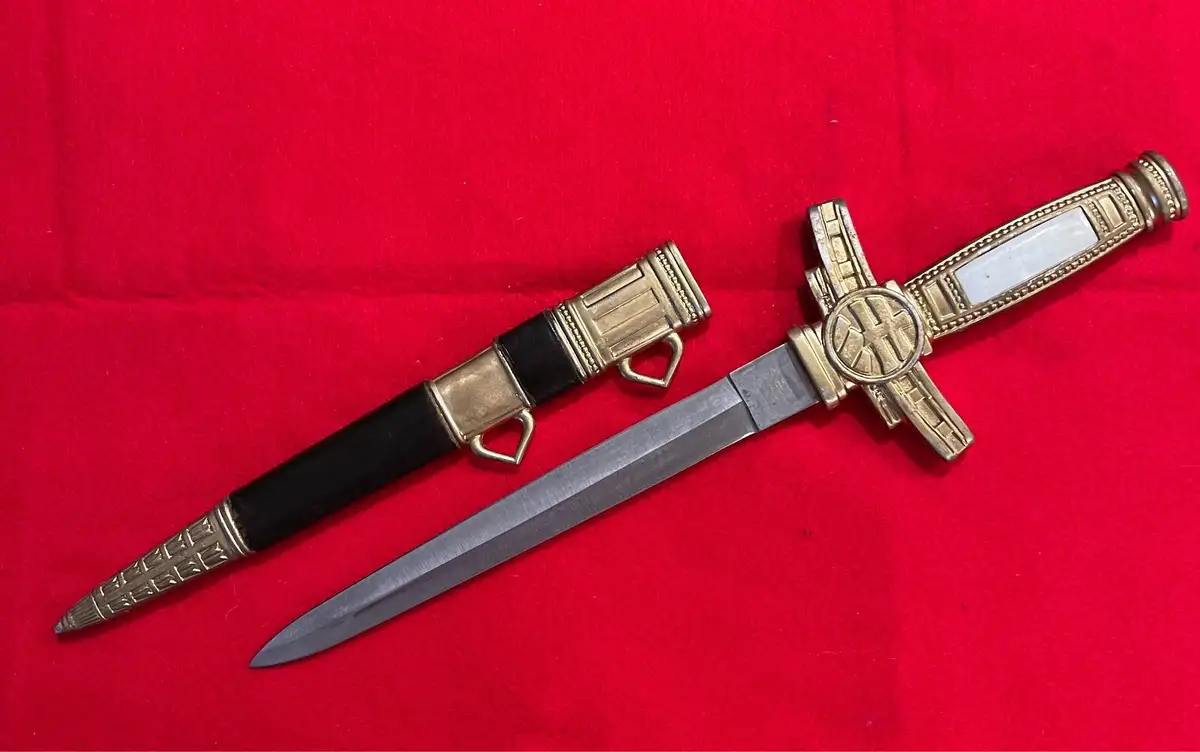 Slovak WWII Model 1939 Pilot Dagger Replica alternate view