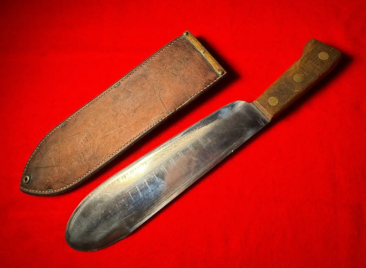 US WWII USMC Bolo Knife by Chatillon alternate view