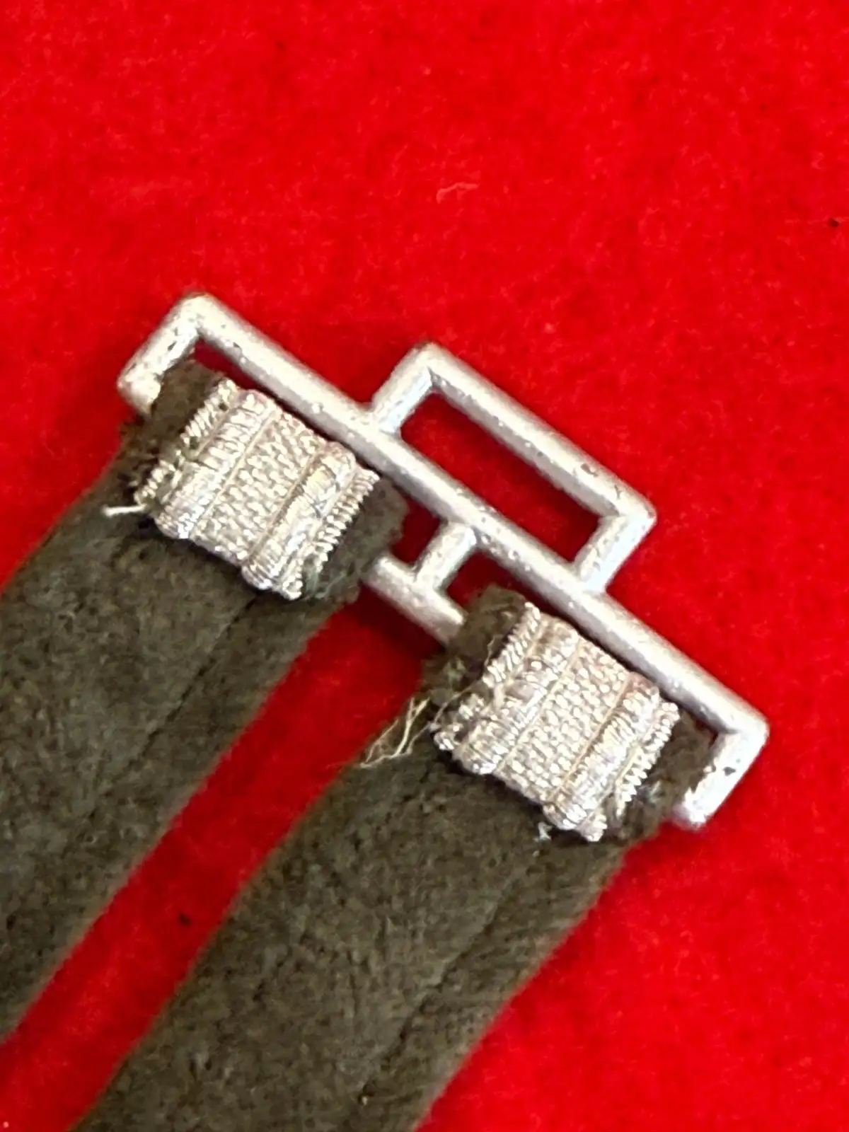 German WWII Wehrmacht Officer Dagger Hangers - View 5