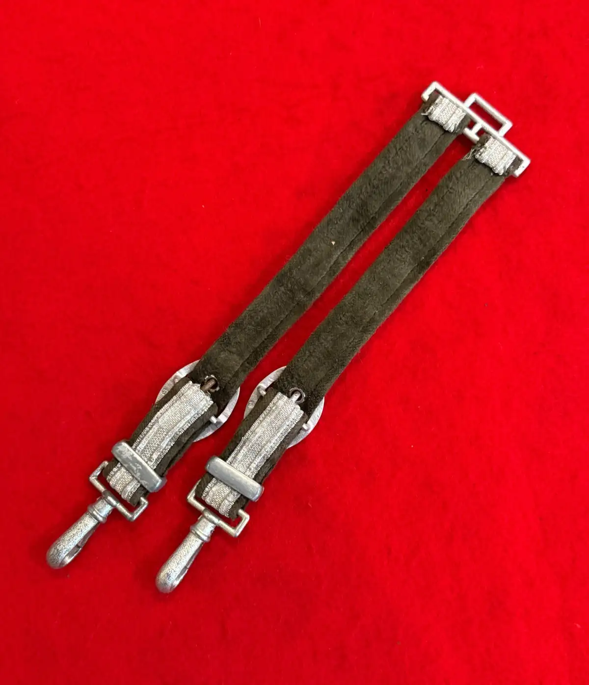 German WWII Wehrmacht Officer Dagger Hangers - View 6