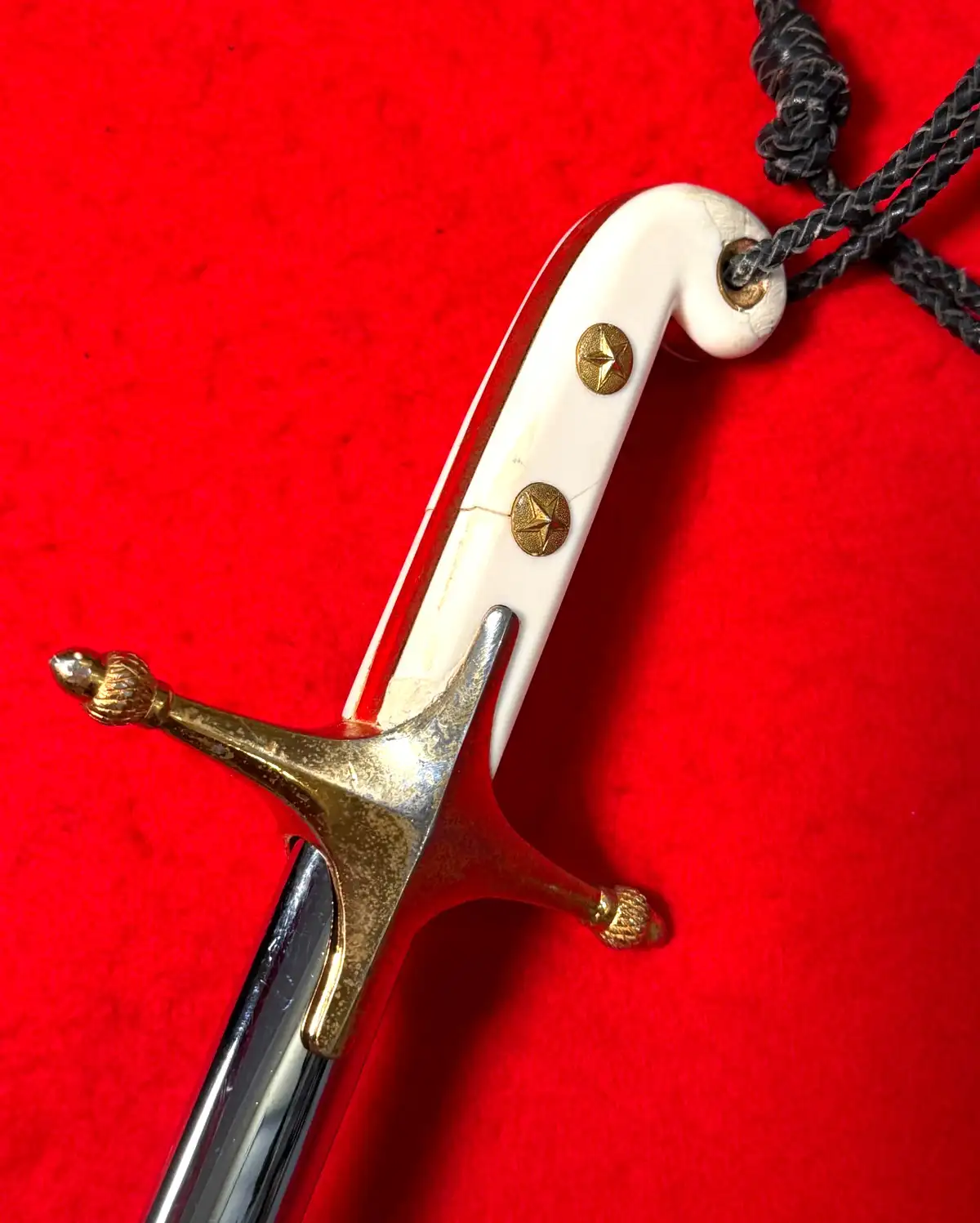 USMC Mid-20th Century Officer Sword with Knot - View 12