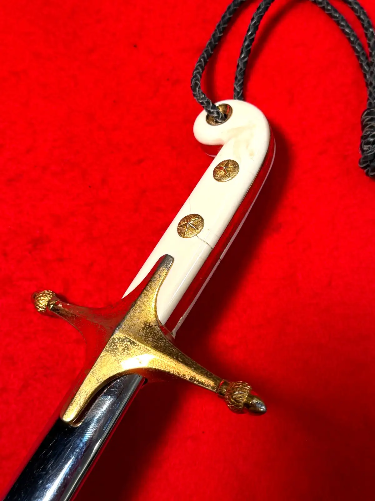 USMC Mid-20th Century Officer Sword with Knot - View 15