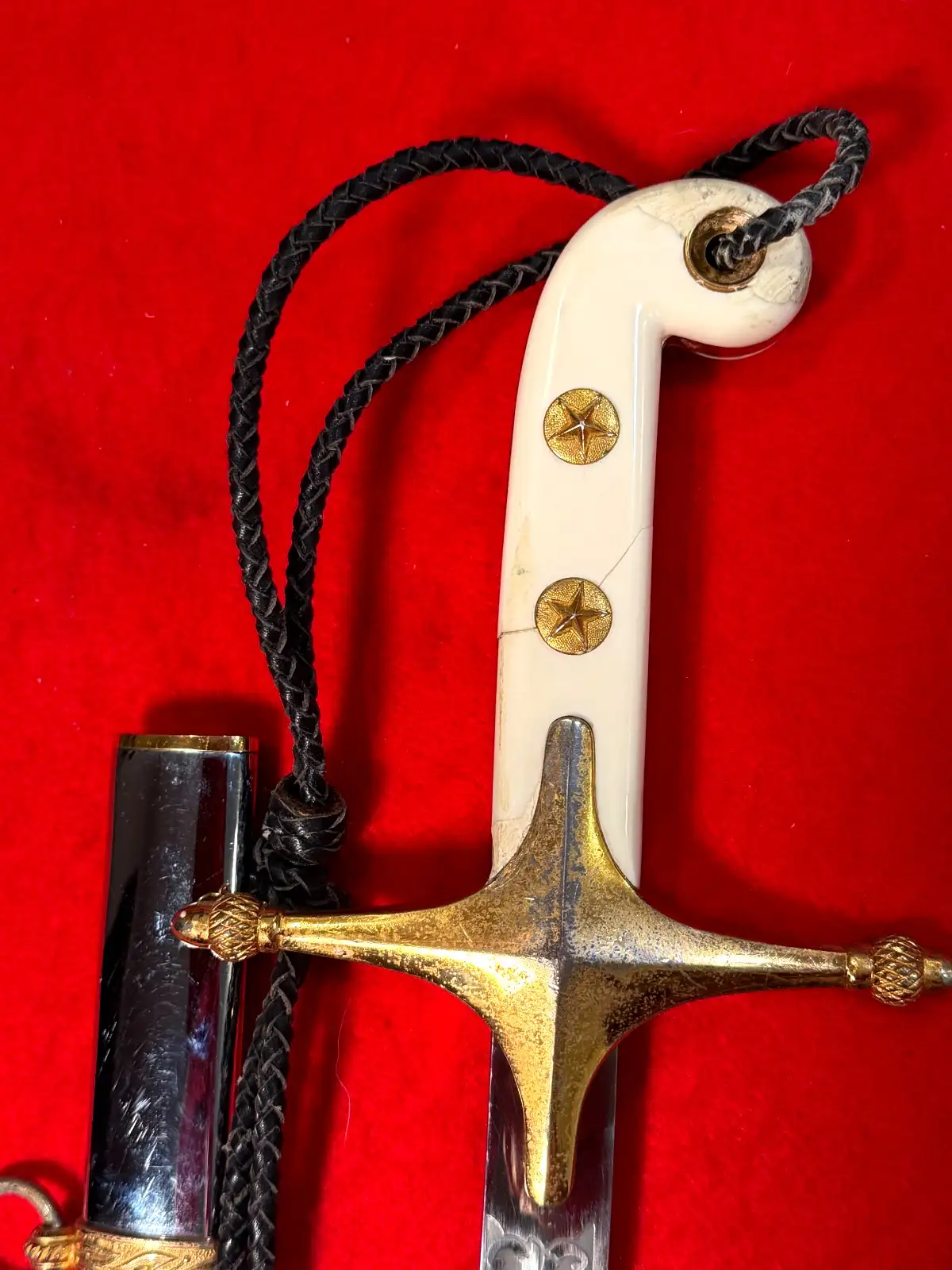 USMC Mid-20th Century Officer Sword with Knot - View 16