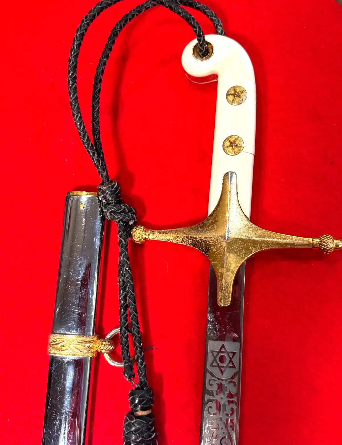 USMC Mid-20th Century Officer Sword with Knot - View 17