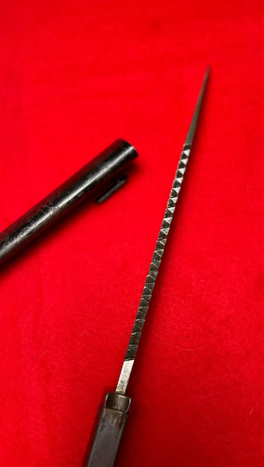 Original German WW2 K98 Sawback Bayonet - View 4