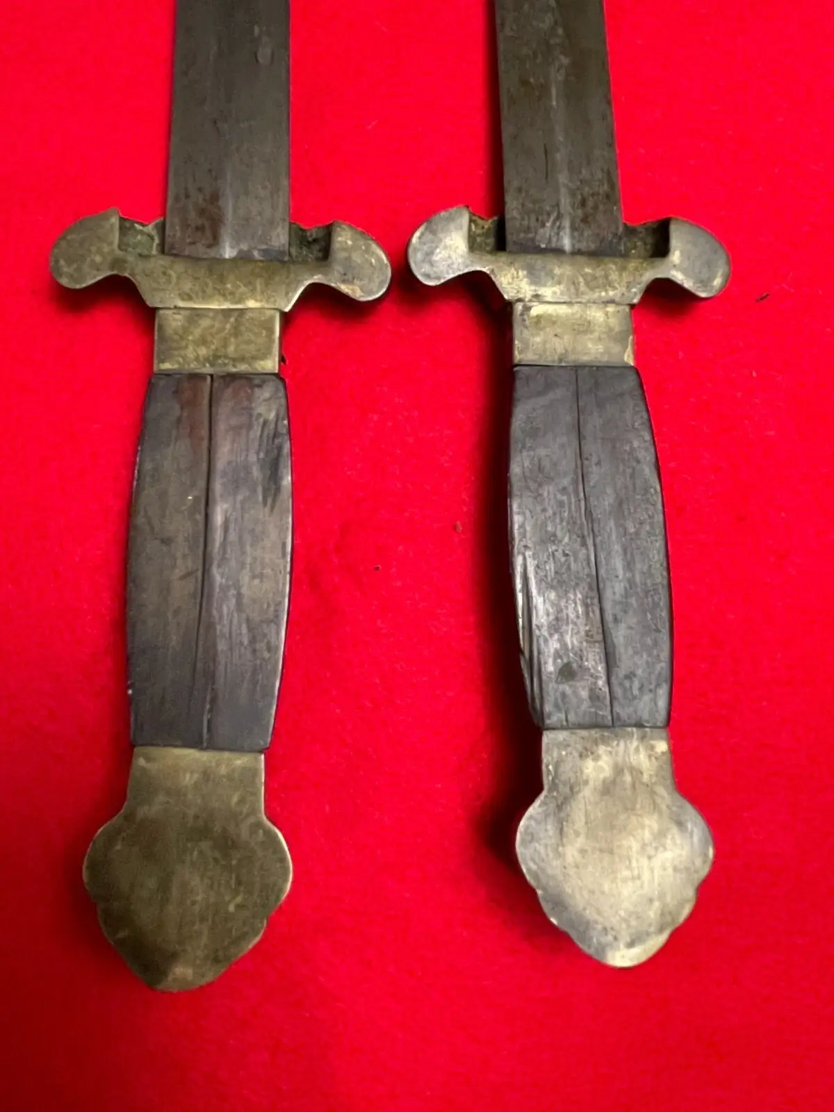 EARLY RARE PRE WW2 CHINESE DOUBLE BUTTERFLY SWORD - 11