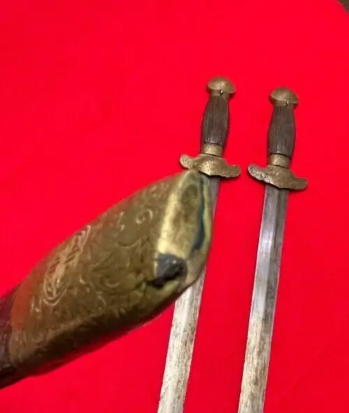 EARLY RARE PRE WW2 CHINESE DOUBLE BUTTERFLY SWORD - 17