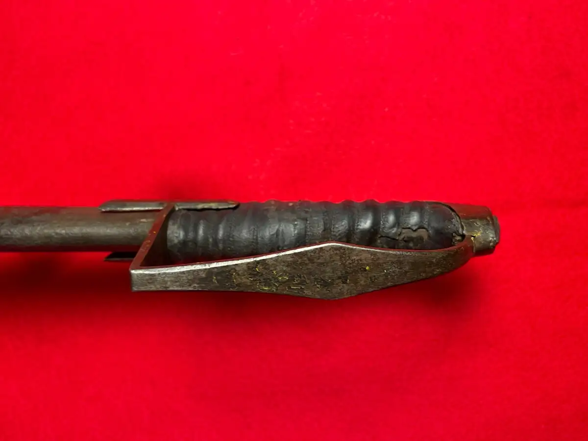 European 19th Century Hussar Light Cavalry Saber - View 14