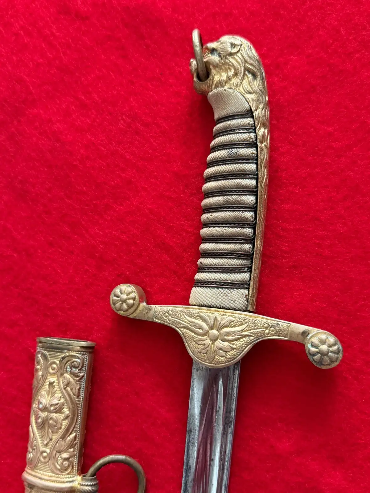 French Late 18th Century Lion Head Officer Sword - View 11