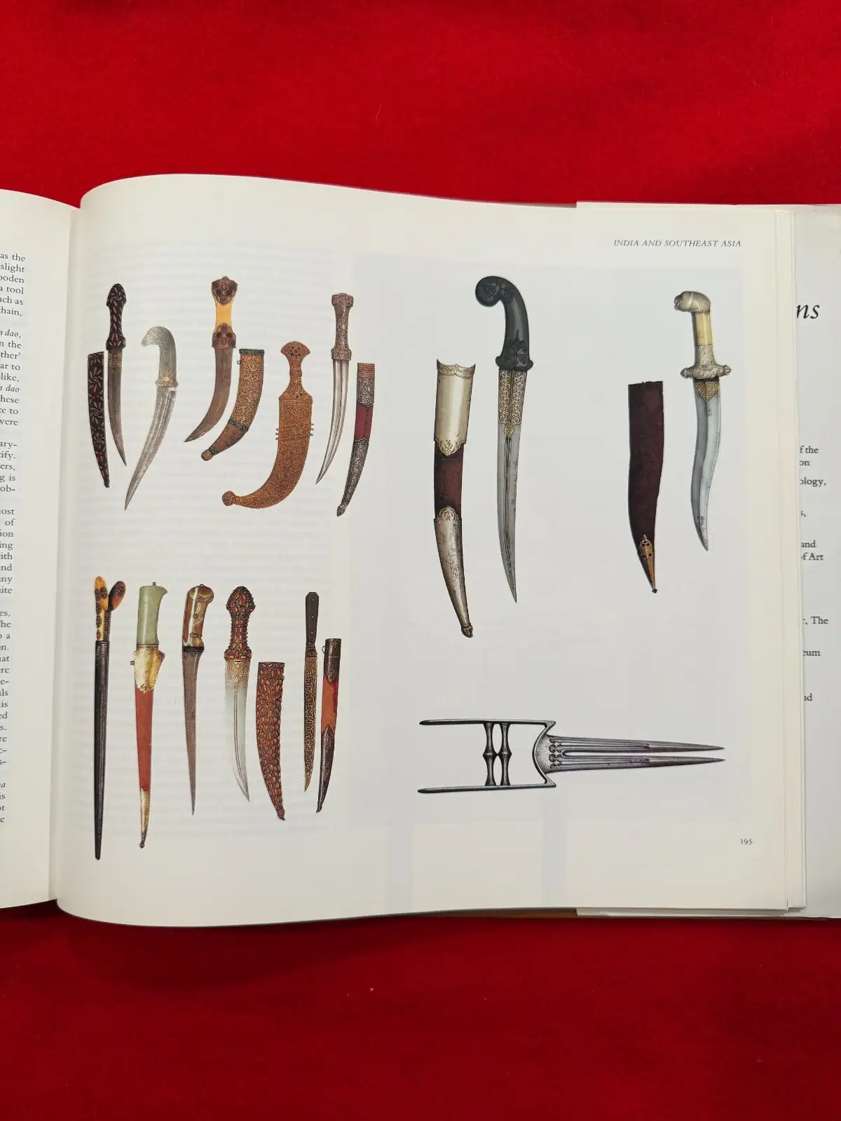 US 20th Century Swords and Hilt Weapons Reference Book - View 13
