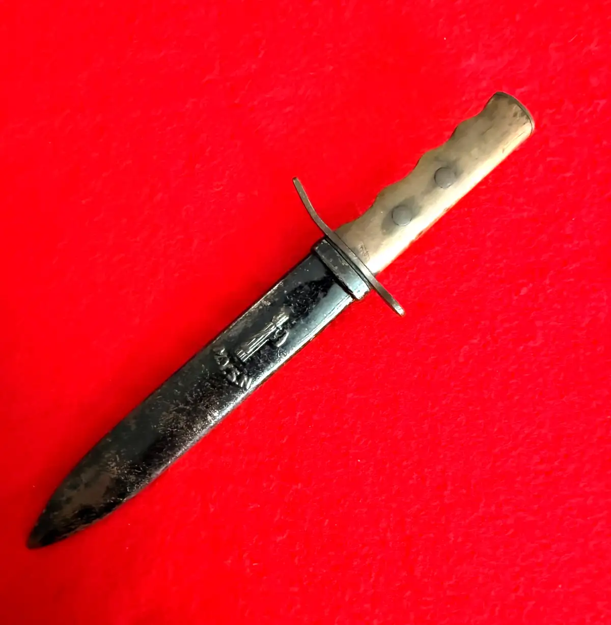 Original Italian WW2 MVSN Blackshirt Fighting Dagger alternate view