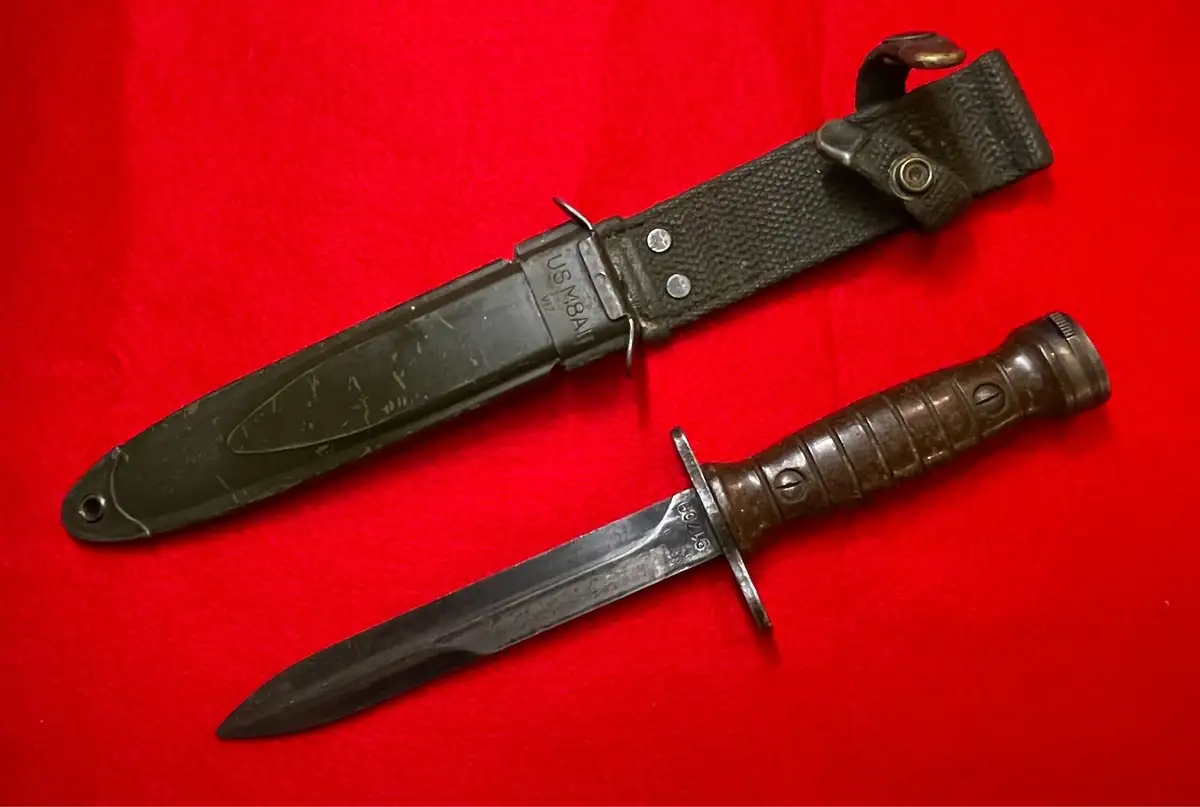 Original US Cold War AET M7 Bayonet Dated 1969 alternate view