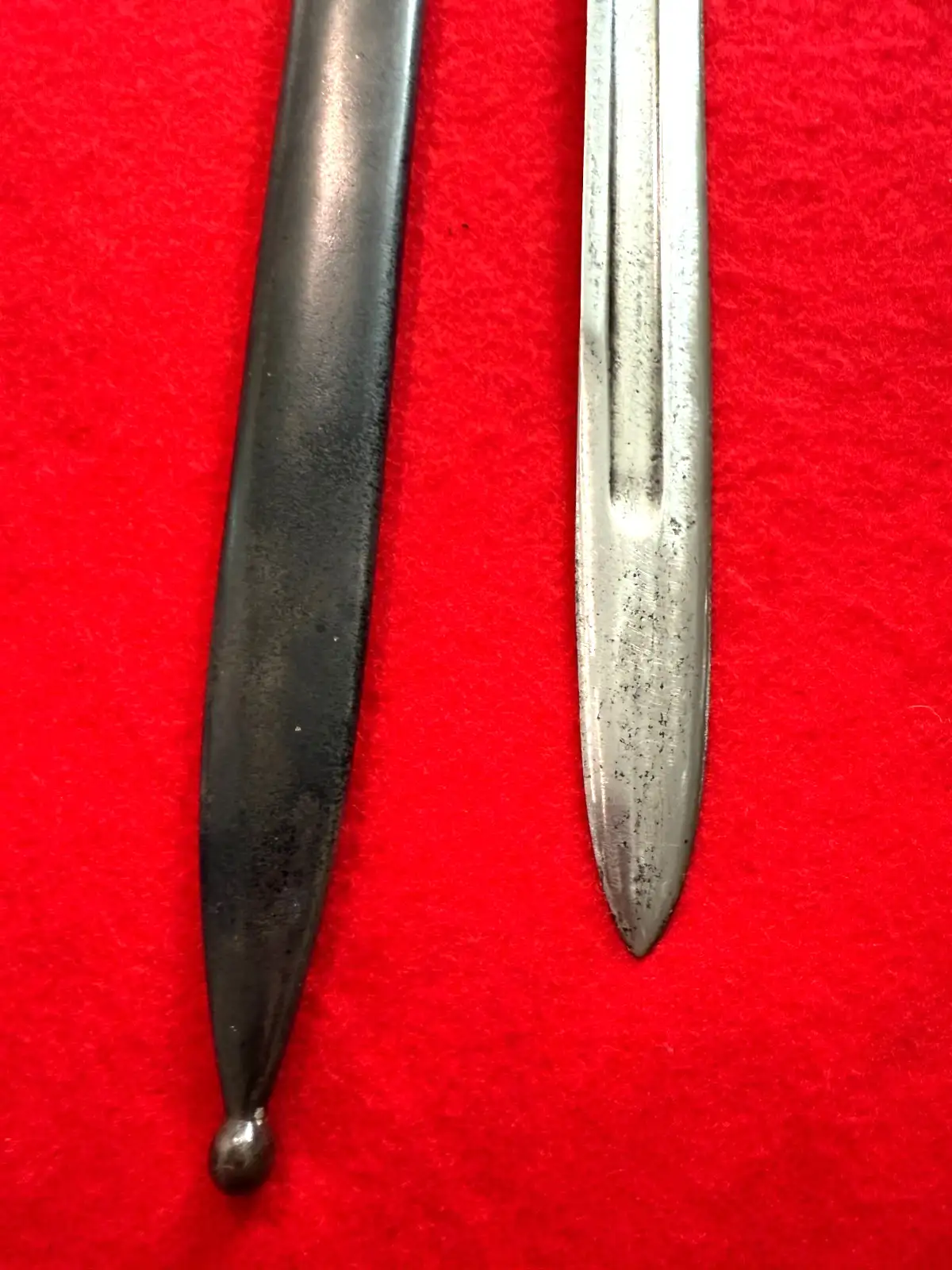 Original US M1892 Krag Rifle Bayonet with Scabbard - View 3