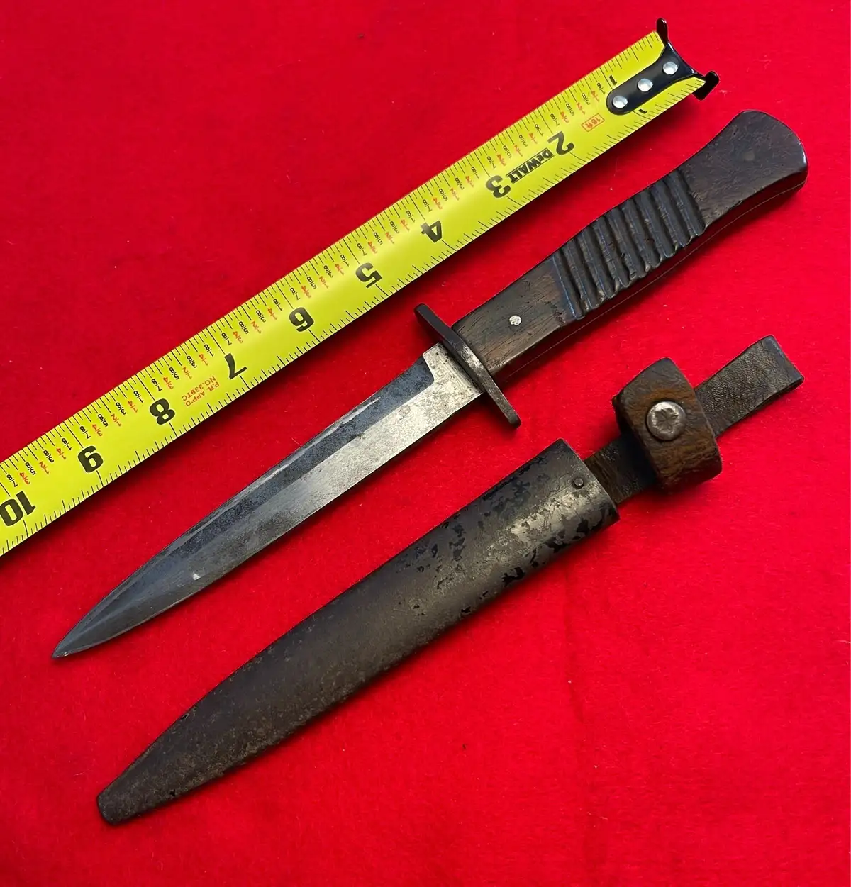 Original German WW1 Fighting Trench Boot Knife alternate view