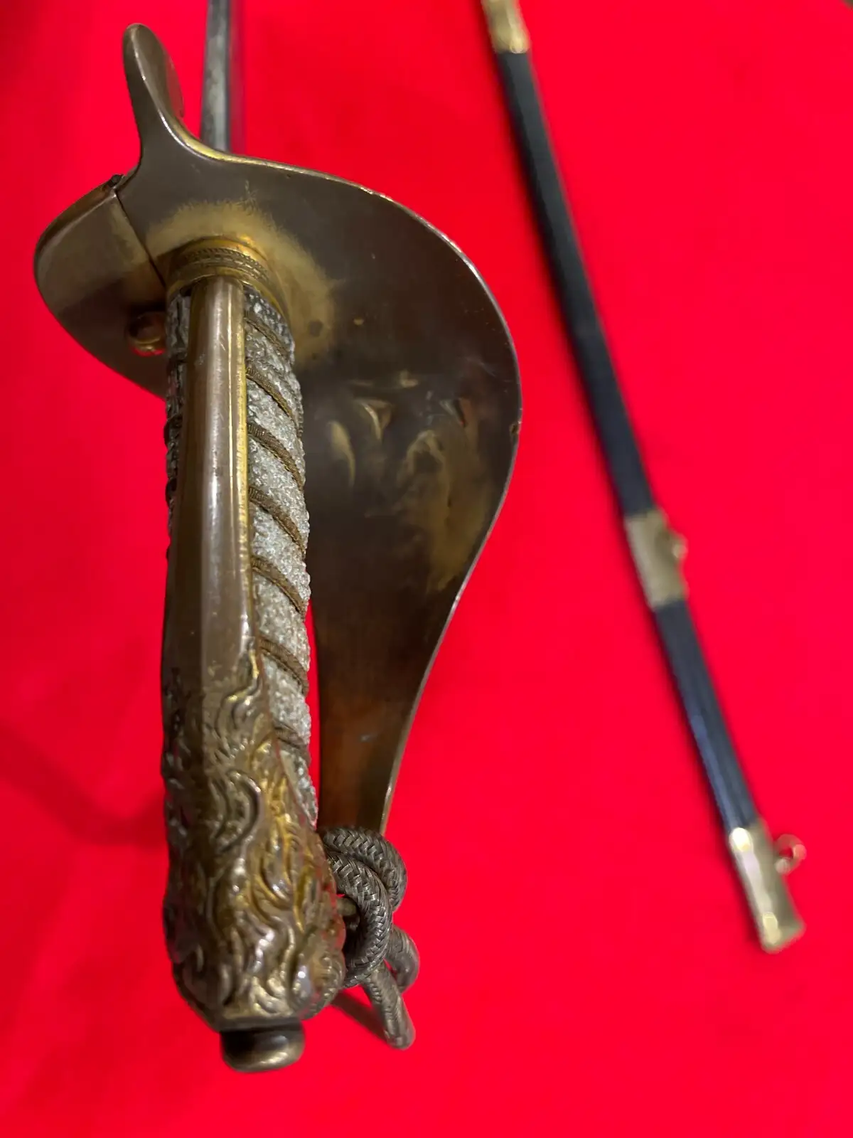 Original British Royal Navy George V Officer Sword - View 12