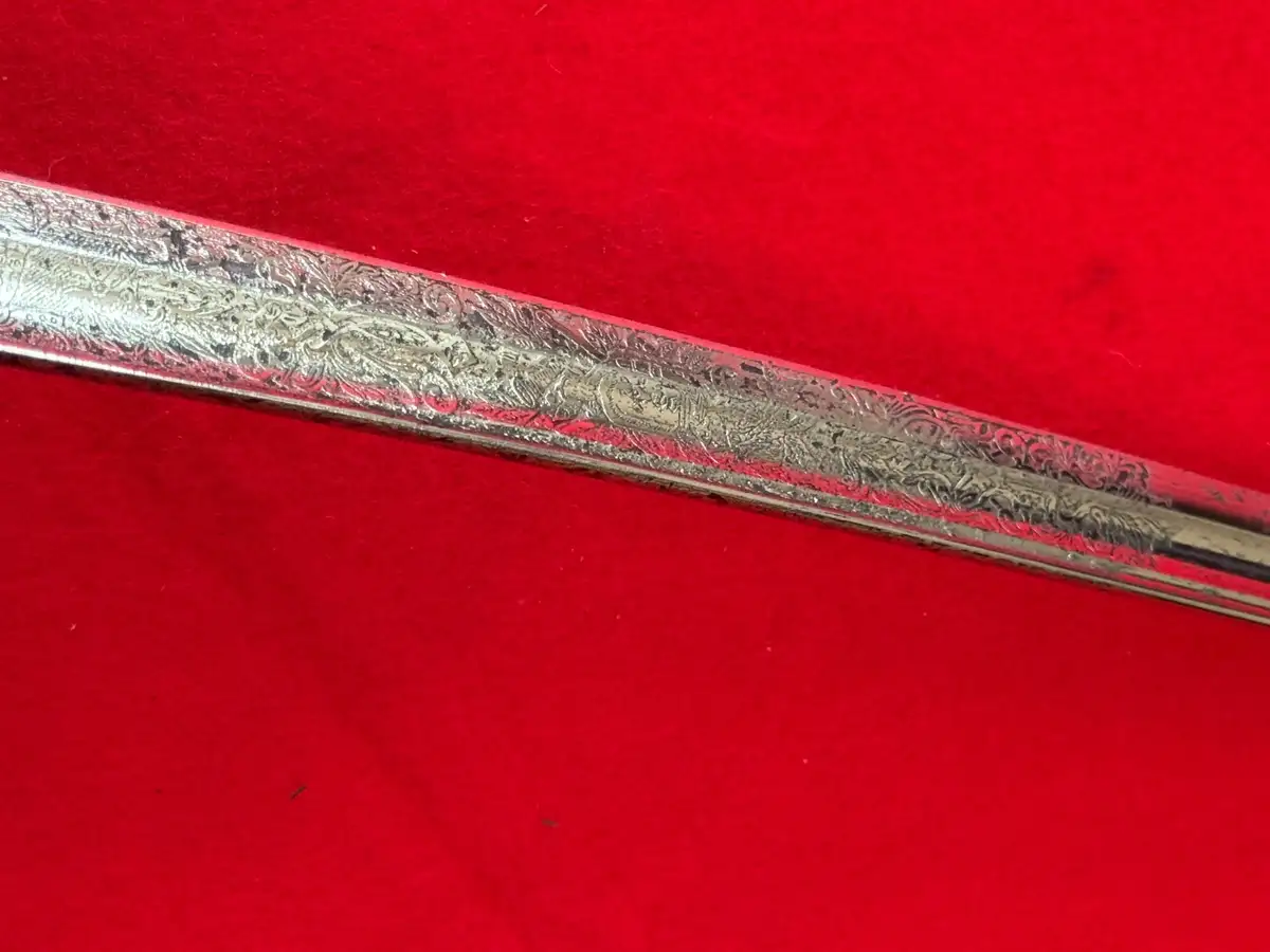 Original German WW1 Triple Etched Cavalry Sword - View 9