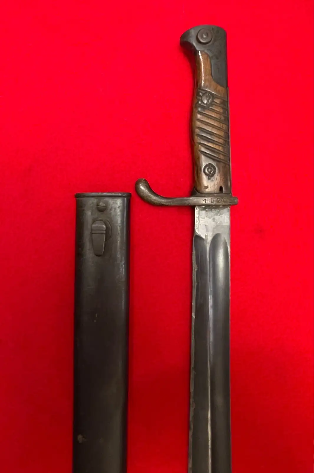 Original German WW1 M1898/05 Butcher Bayonet - View 9