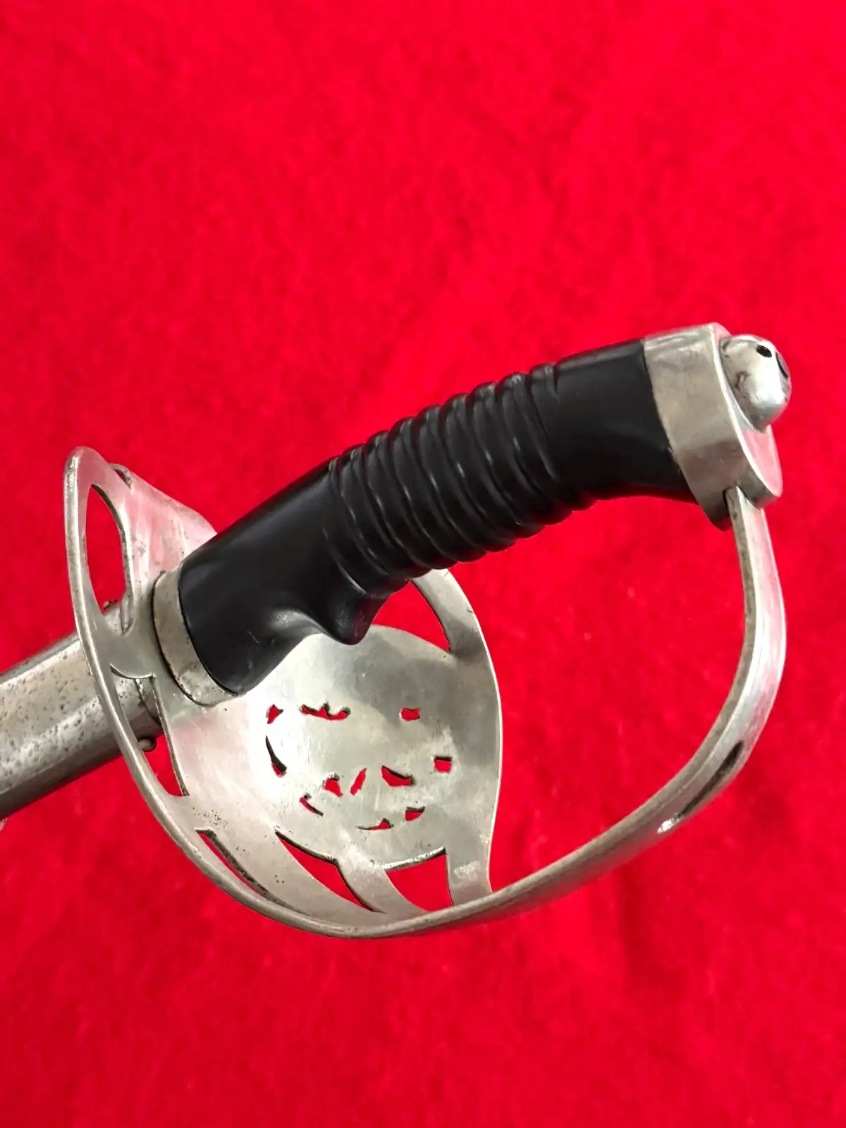 Original German WW1 Cavalry Officer Sword - View 14