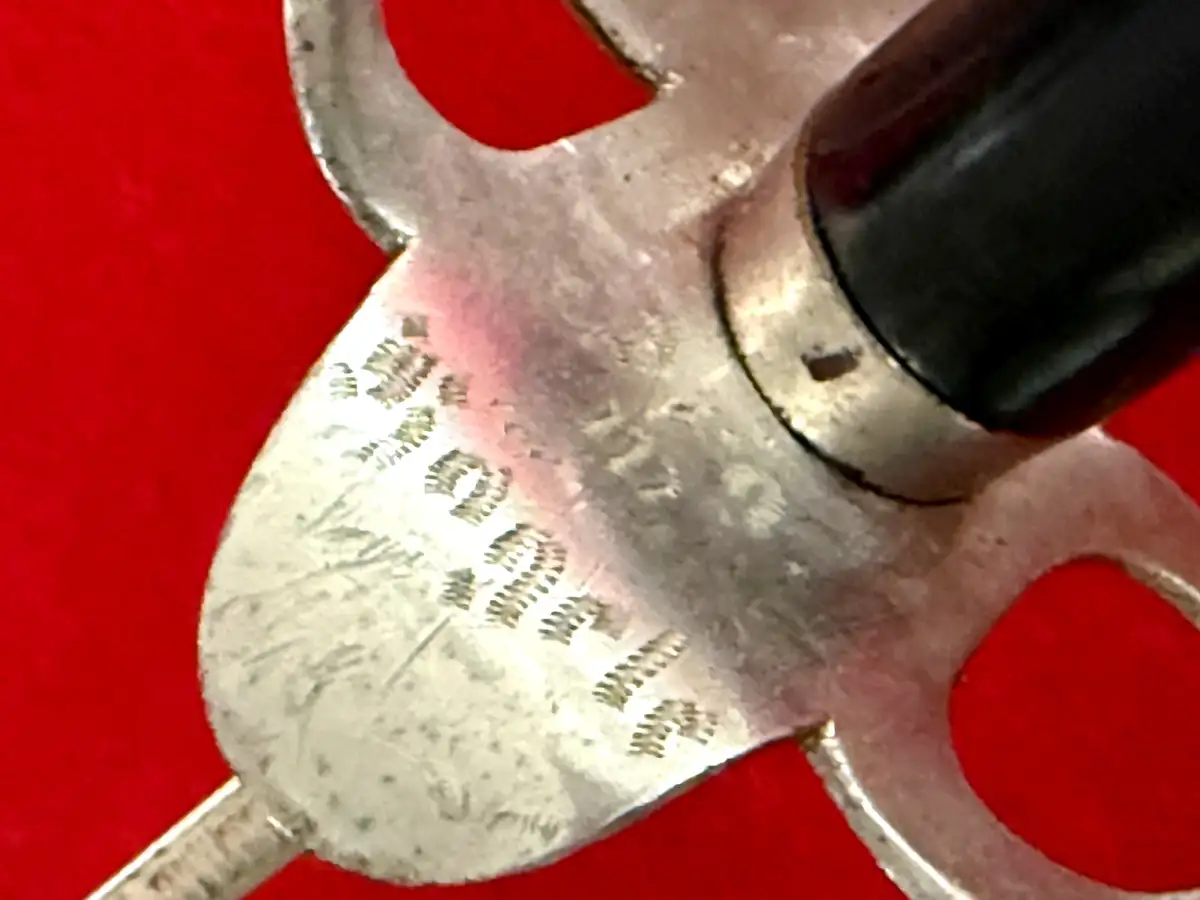 Original German WW1 Cavalry Officer Sword - View 18