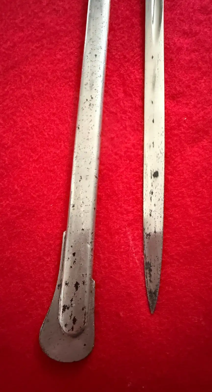 Original German WW1 Cavalry Officer Sword - View 4